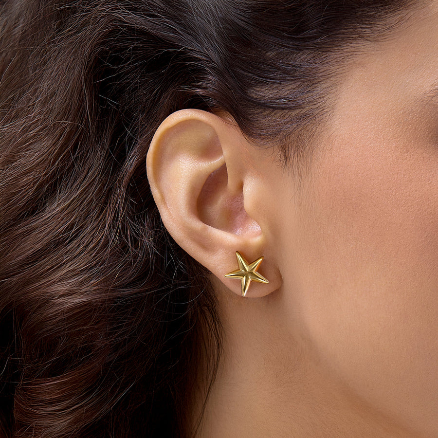 Hello Ella Star Studs in Gold