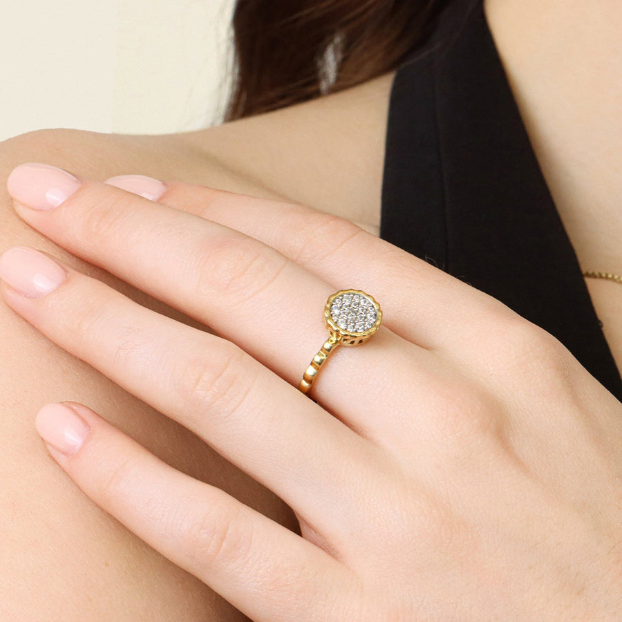 Lab-Grown Signature Circle Ring