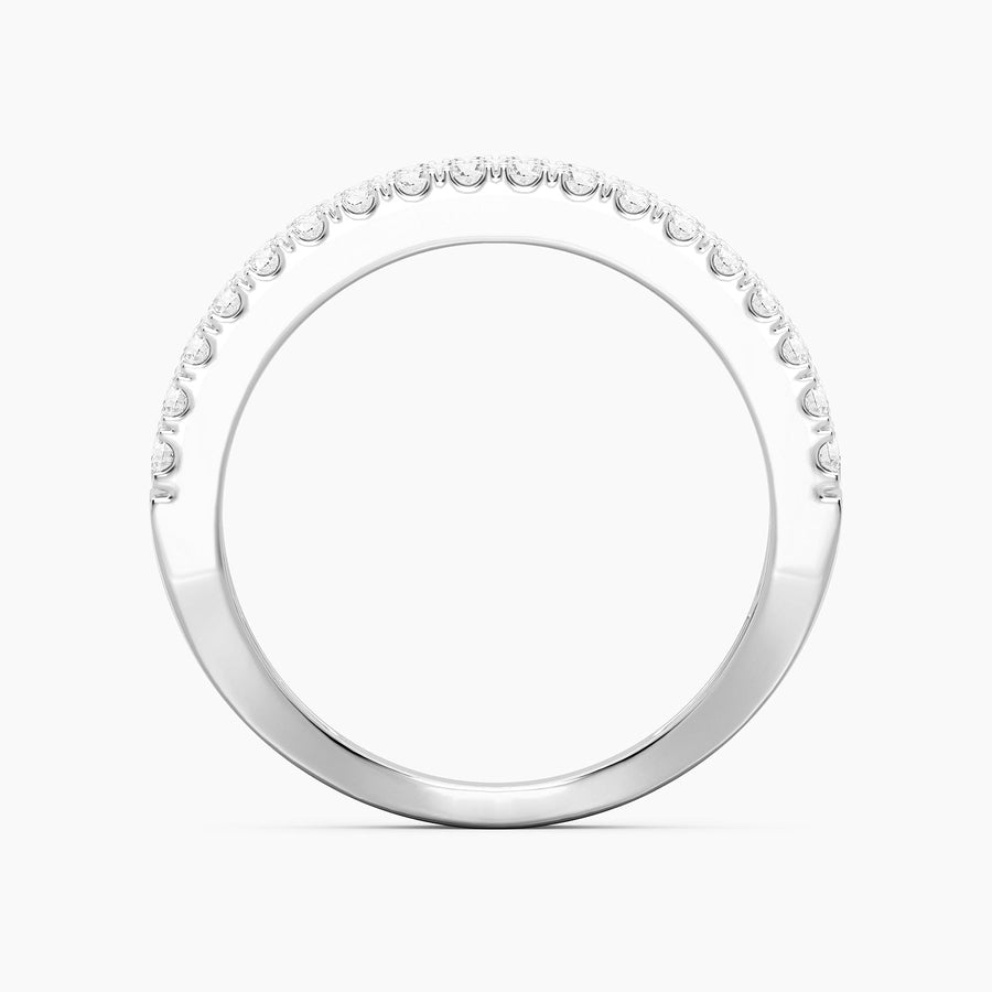 Lab-Grown  Gleaming Round Diamond Band Ring