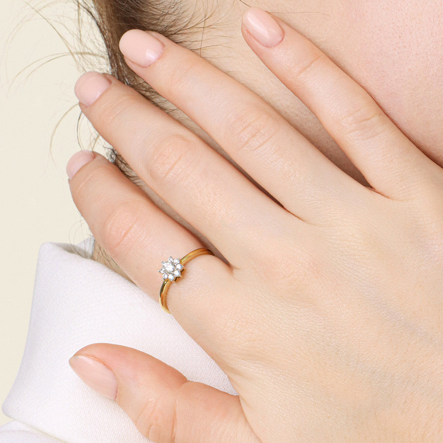 Lab-Grown 0.22 Ct Bloom Ring