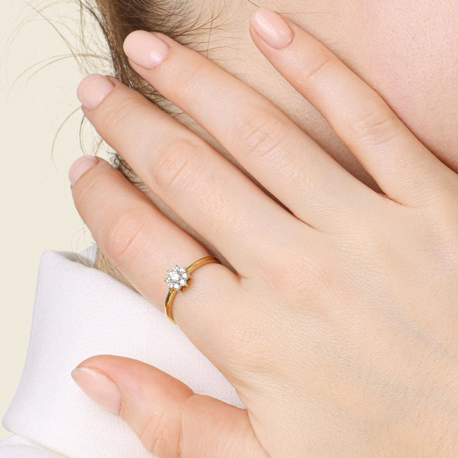 Lab-Grown 0.22 Ct Bloom Ring