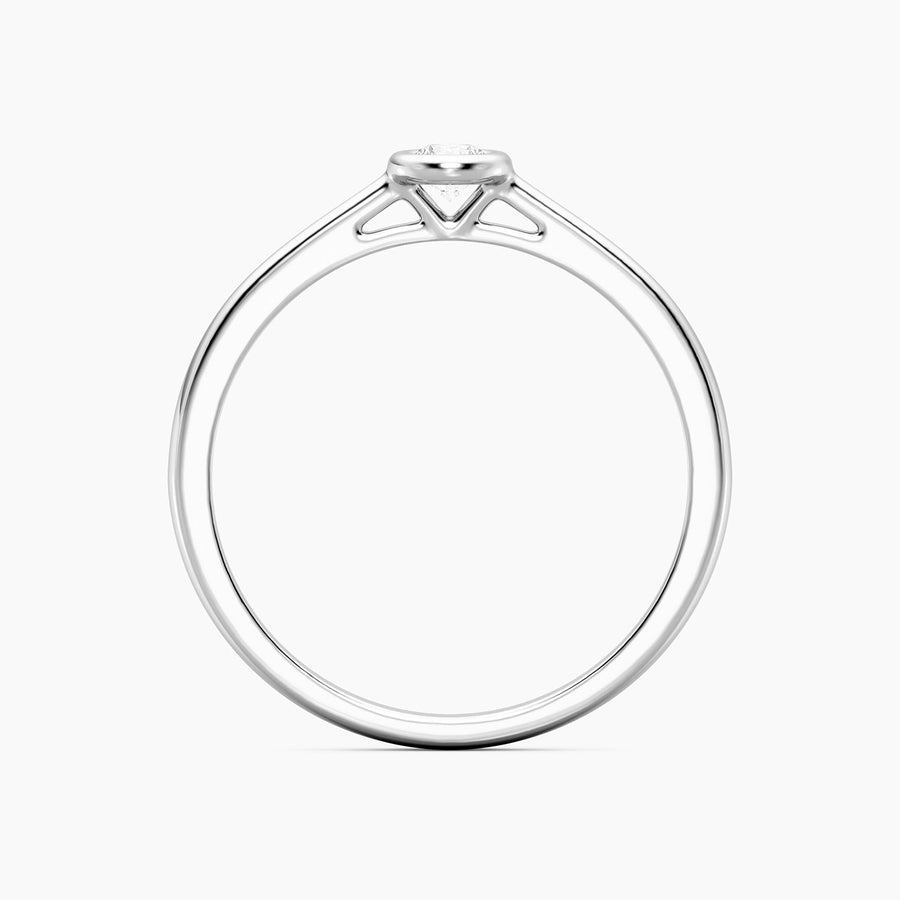 Lab-Grown 0.11 Ct Gold Solitaire Bezel Set Ring