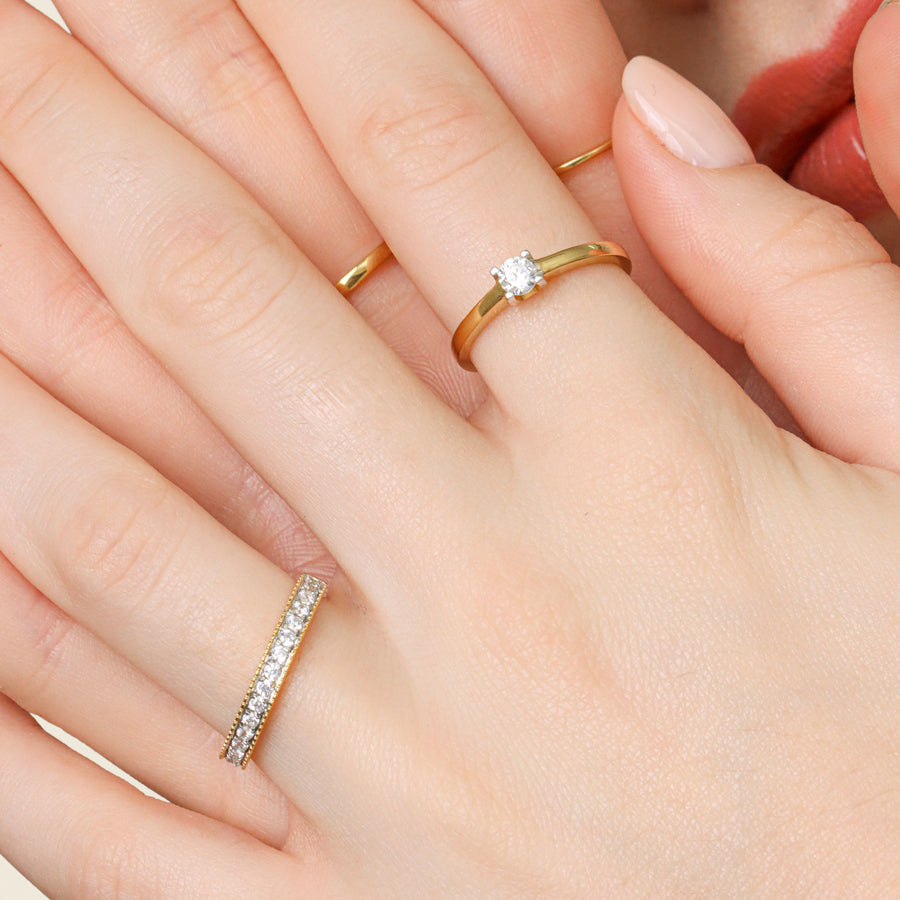 Lab-Grown 0.13 Ct Diamond Halo Gold Ring