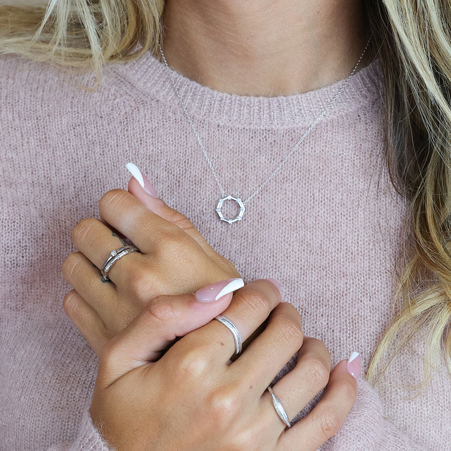 The Hexagon Pendant Necklace
