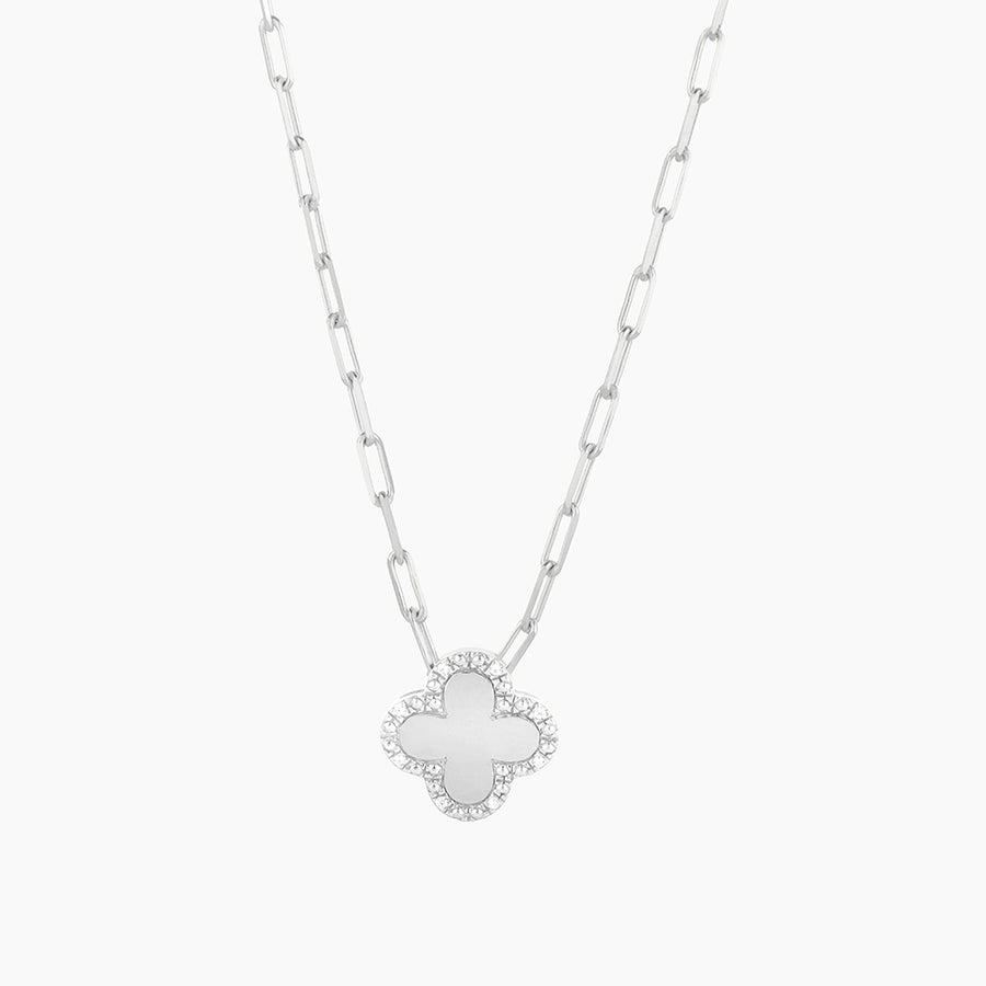 Classic Bloom Pendant Necklace