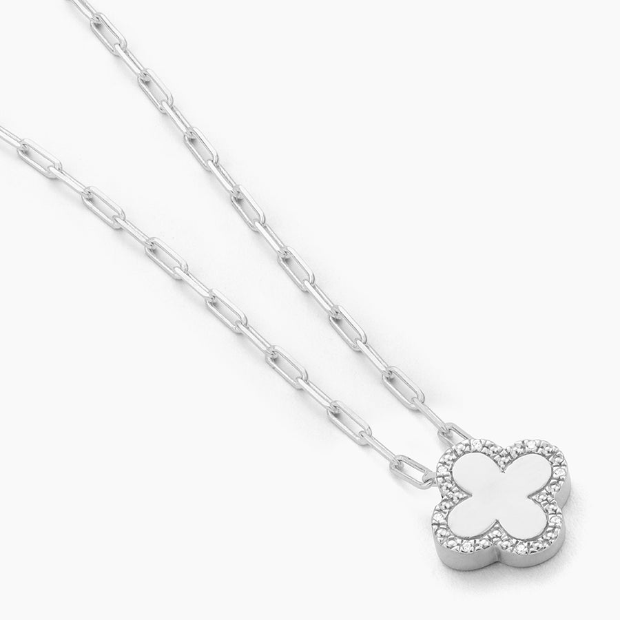 Classic Bloom Pendant Necklace