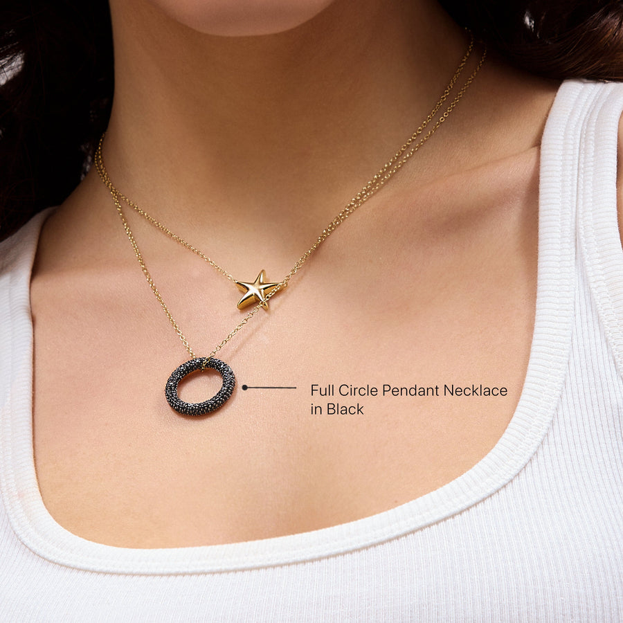 Hello Ella Full Circle Pendant Necklace in Black